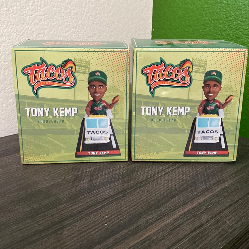 Bobble head
